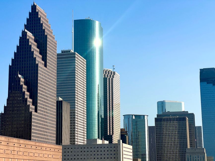 Navigating USCIS Forms with Confidence in Houston